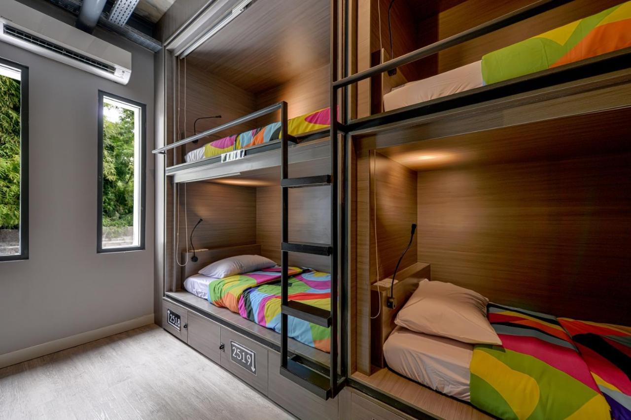 Nomad Hostel Kemang Jakarta Kültér fotó